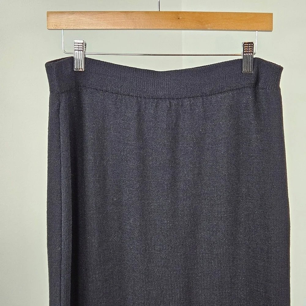 St.‎ John Evening Long Santana Knit Black Slit Maxi Skirt | 10 | MINOR FLAWS